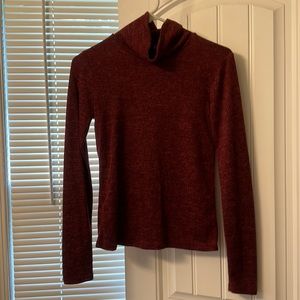 Burgundy turtle neck sweater size M